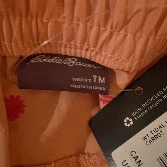 Women's Eddie Bauer Tidal High Rise Shorts - Print in Carrot. Size M - Picture 5 of 6